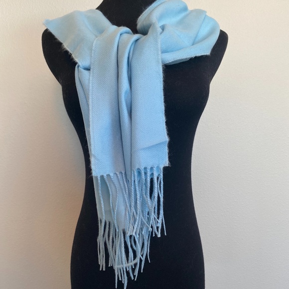 Soft!! Fringe-hem Scarf, Baby Blue, NIB - Picture 1 of 4